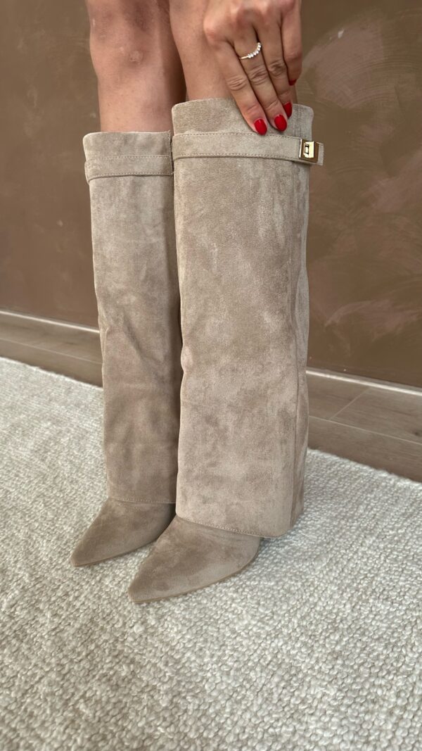 ARIANA BOOTS